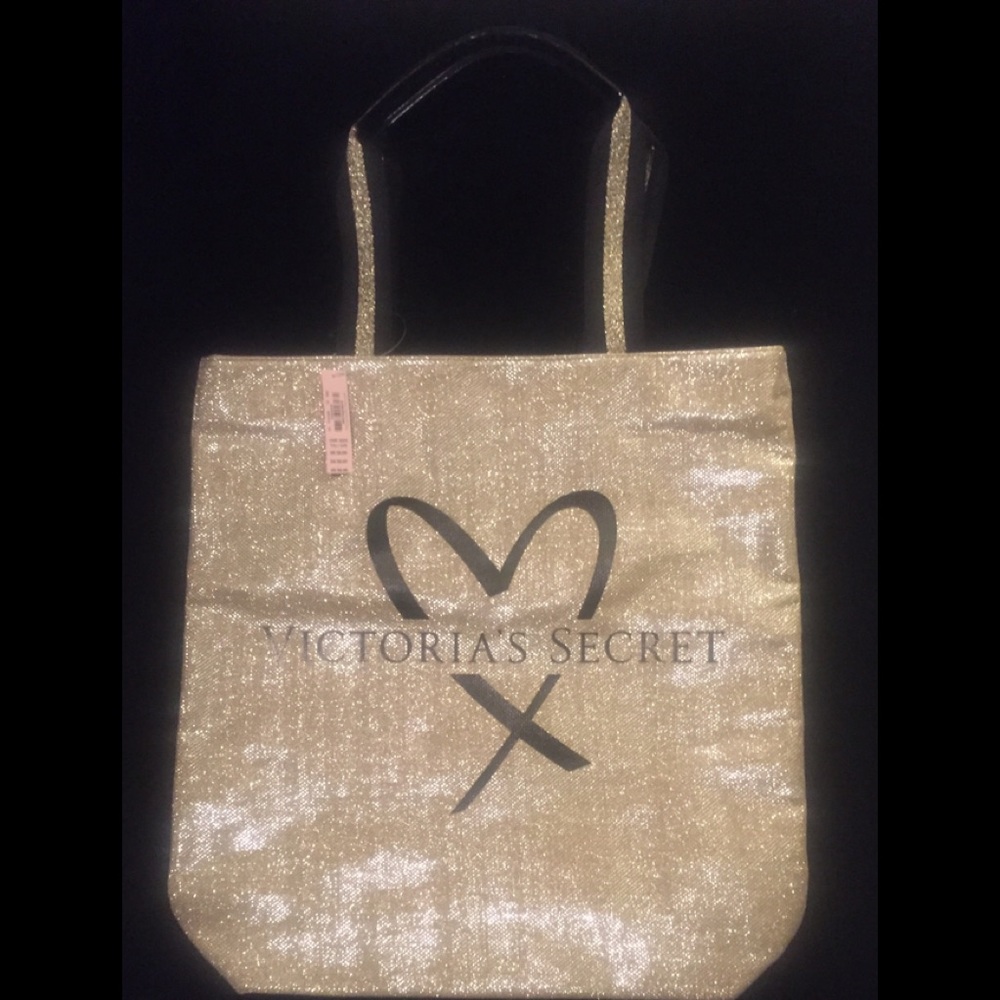 ♦️SOLD♦️ 💗NWT VS carrying Bag